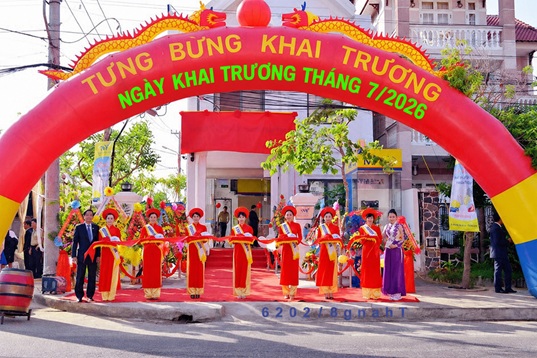 Chi tiết xem ngày khai trương tháng 7-2026 Bính Ngọ theo tuổi 12 con giáp